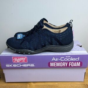 Skechers Women's Athletic Shoes in Navy